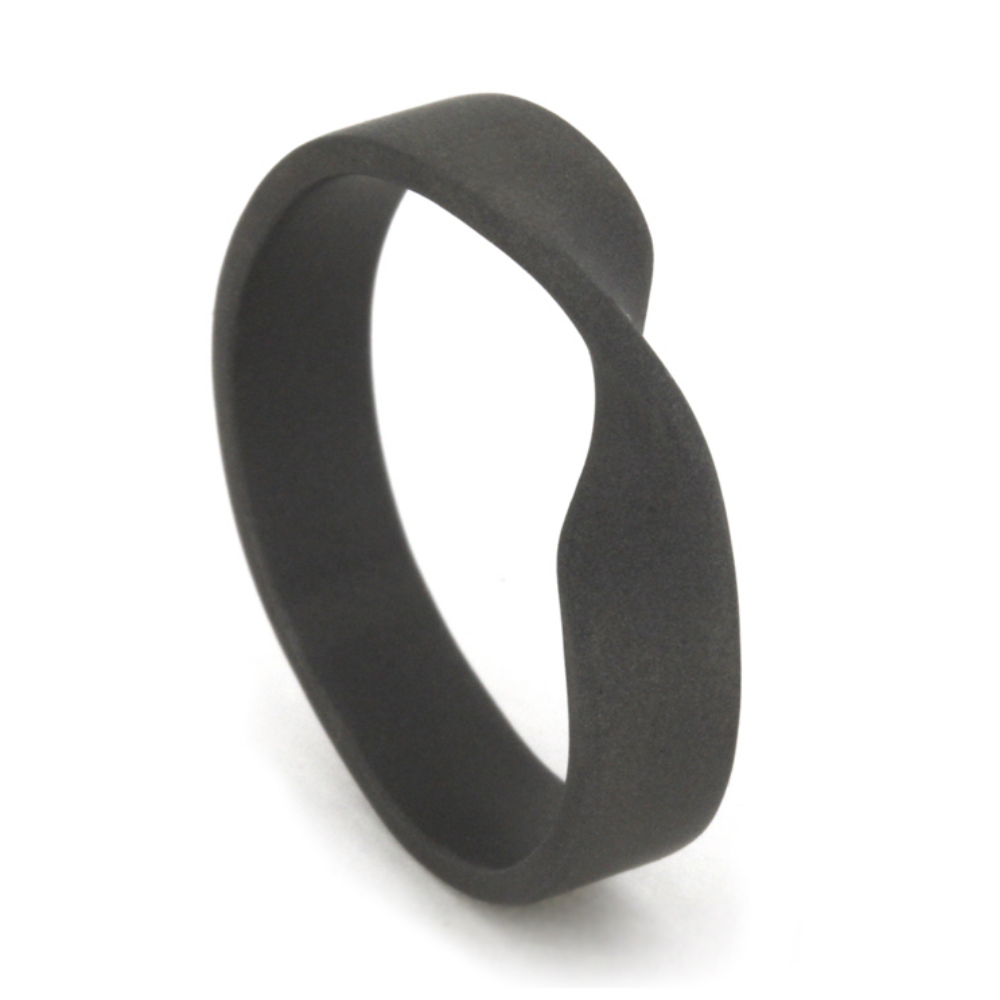 Titanium Mobius Overlay 5mm Comfort-Fit Polished Titanium Band 