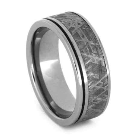 Gibeon Meteorite, Interchangeable Grooved Titanium Pinstripes 8mm Comfort-Fit Titanium Band.