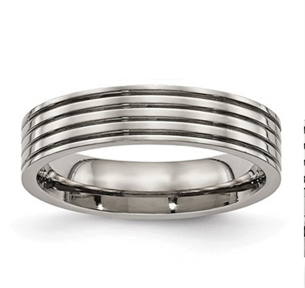 Polished Grey Titanium Grooved Comfort-Fit Band